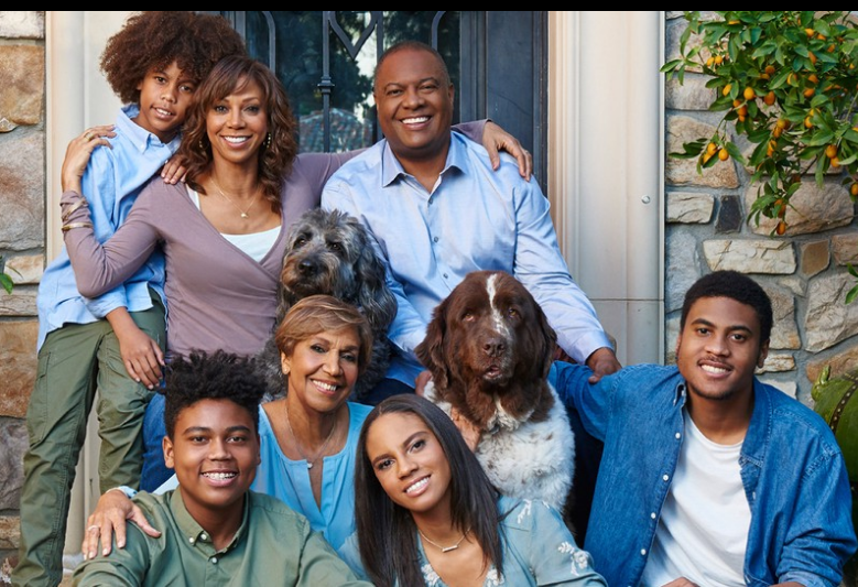 Holly Robinson Peete Lands New Reality Show ‘Meet The Peetes’ On ...