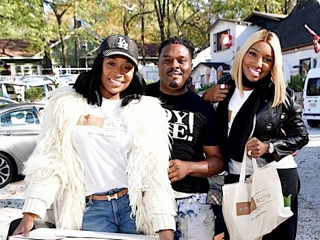 NeNe Leakes & Marlo Hampton Give Thanksgiving Dinners To Deserving Families [Spotted. Stalked. Scene.]
