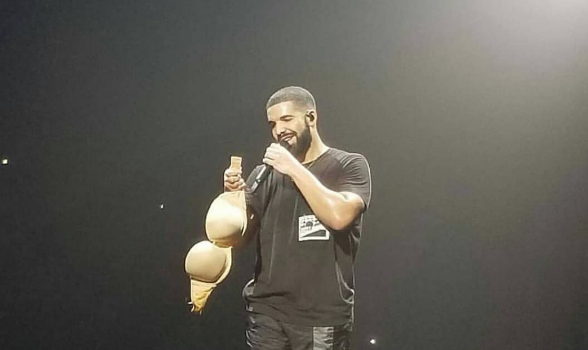 Drake – Fan Throws Bra On Stage, See His Reaction! [VIDEO]