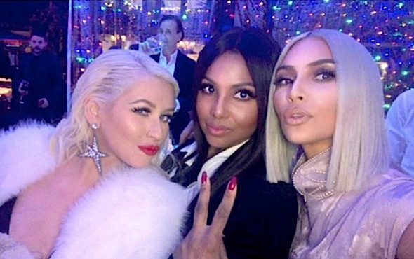 Kris Jenner’s Christmas Eve Bash: Kylie Jenner Skips Party + Toni Braxton, Christina Aguilera, Scott Disick, Ryan Seacrest Attend