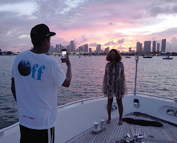 Jay-Z Is Beyonce’s Photog In Yacht Shoot + Singer Rocks Alice McCall, Chiaraboni