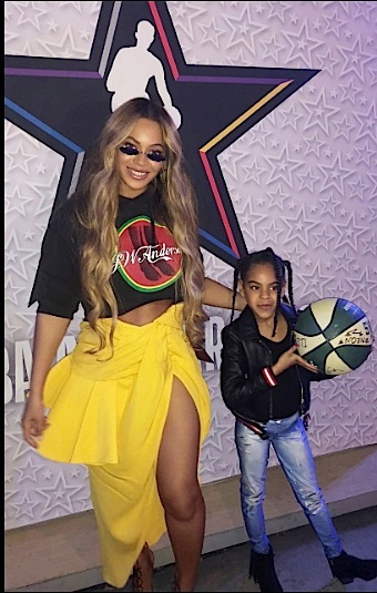 Beyonce Rocks JW Anderson, Jacquemus & Gianvito Rossi + More Blue Ivy Adorableness! [Celebrity Fashion]