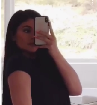 Kylie Jenner Wears Thong, Reveals Post Pregnancy Body [VIDEO]