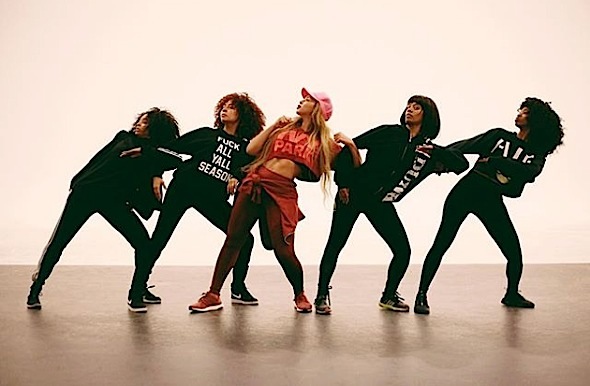 Beyonce Fired 20 Backup Dancers For Coachella