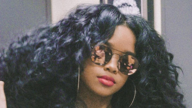 Singer H.E.R. “Black Females Need To Uplift Other Black Females”