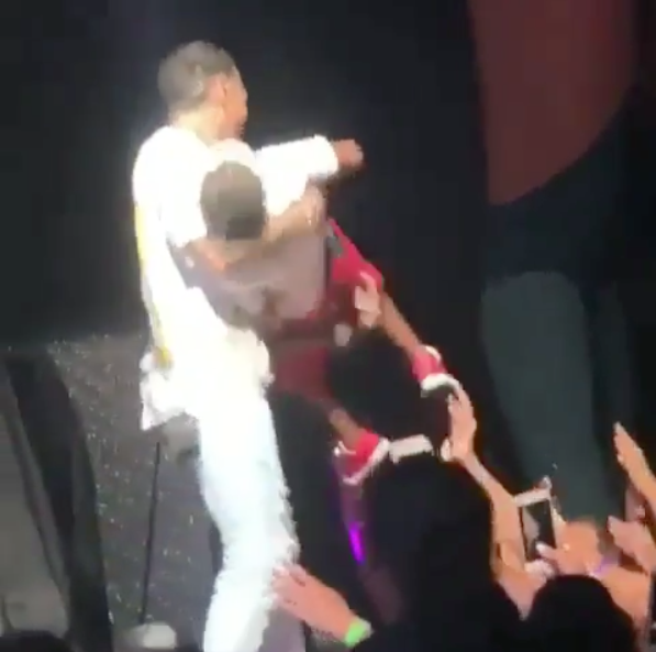 Chris Brown Child Fan Faints While Performing Onstage w/ Singer [VIDEO]