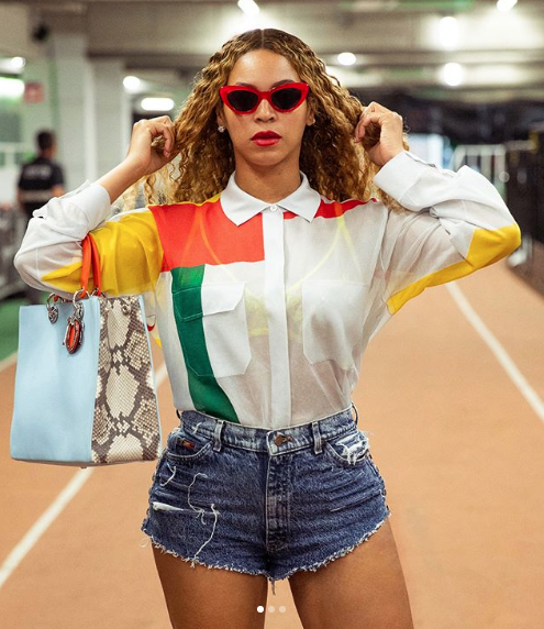 Beyonce Reveals She Had A C-Section, Opens Up About Post Pregnancy Weight: I have a little mommy pouch & I’m in no rush to get rid of it. My FUPA & I were meant to be.