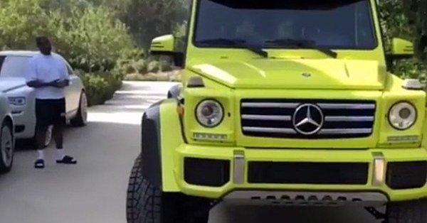 Kanye Buys Kim Kardashian Neon Green Mercedes [VIDEO]