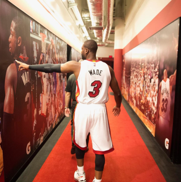 Dwyane wade best sale retirement jersey game