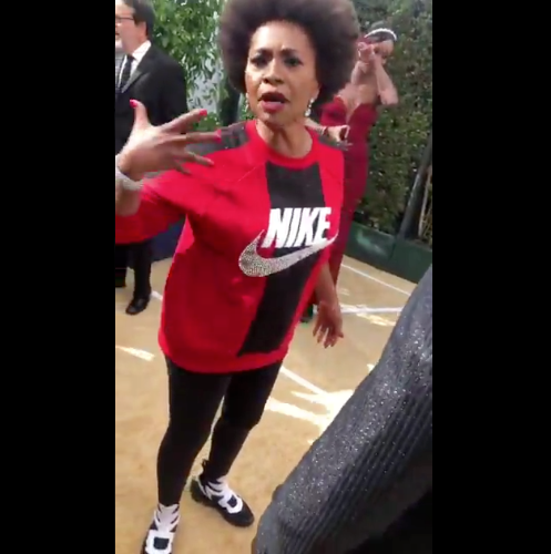 Jenifer Lewis Shows Up To Emmys In A Nike Sweatshirt & Leggings To Support Kaepernick