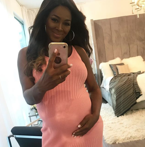 Kenya Moore Has Pregnancy Scare, May Deliver Baby Early [Photo]