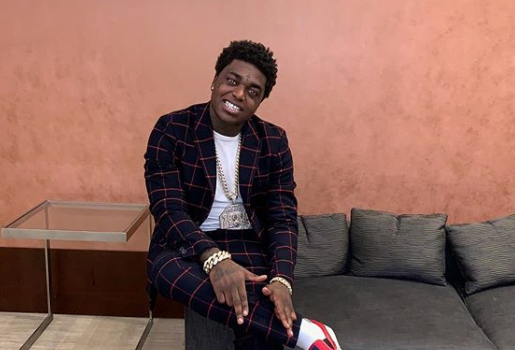 Kodak Black Engaged? Rapper Allegedly Proposes At Theme Park [VIDEO]