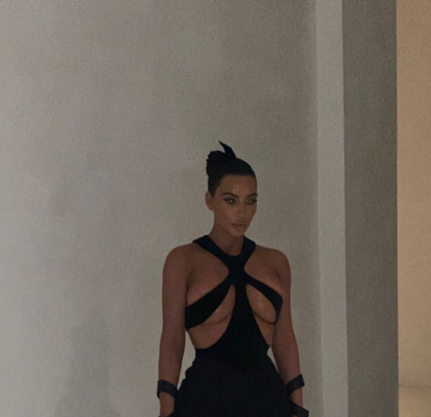 Kim Kardashian Wears Super Revealing Dress! [VIDEO]