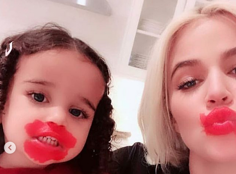 Dream Kardashian Adorably Applies Makeup To Aunt Khloé’s Kardashian’s Face