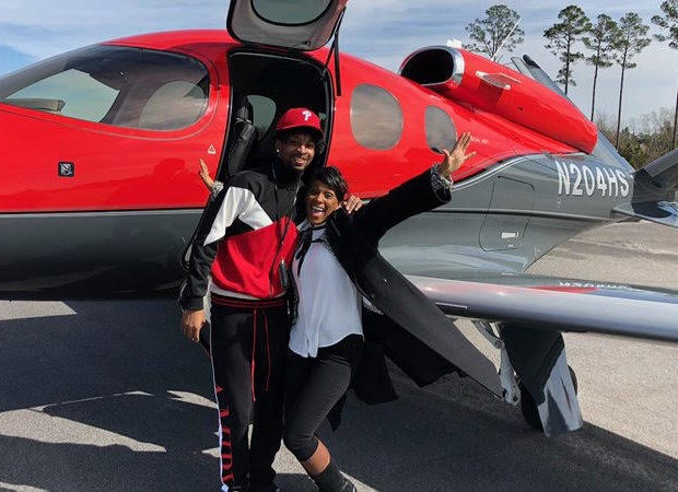 21 Savage Poses With Mother In 1st Photo Since Release
