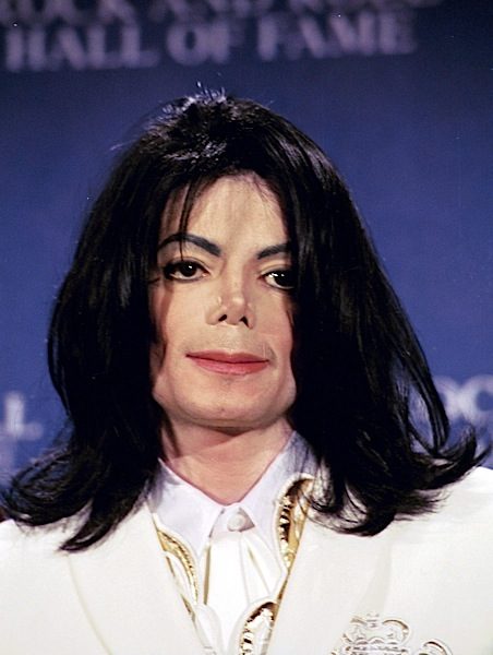 Chris Brown, Michael Jackson Karşılaştırmalarını Çarparken 'Bu Cap' Diyor: Cehennem Yok, Michael Jackson'dan Daha İyi Değilim