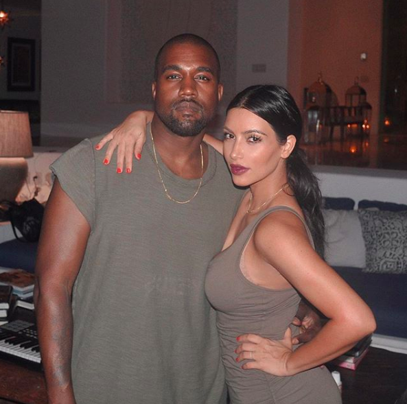 Kim Kardashian & Kanye West Enjoy Dinner Date In The Dominican Republic  [PHOTOS]