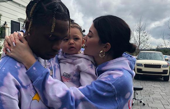 Travis Scott Says He & Kylie Jenner ‘Try To Do A More Natural Vibe’ With Parenting: Like More Self-Discipline