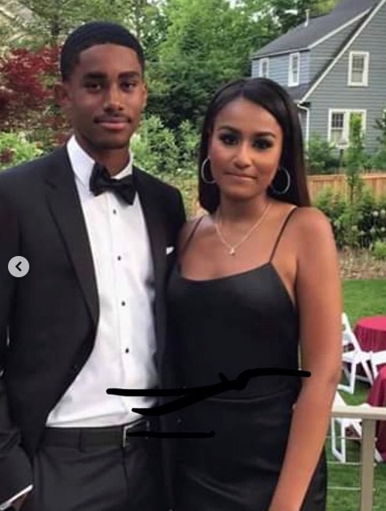 Sasha Obama Goes To Prom, Big Sister Malia & Mom Michelle Obama Sweetly  Smile [Photos] - theJasmineBRAND