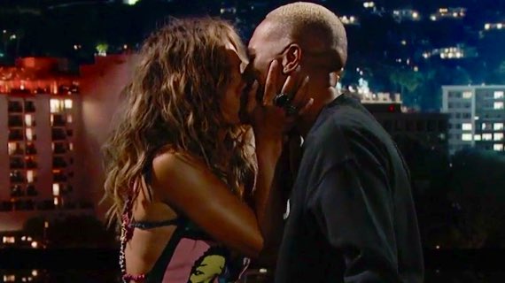 Halle Berry Passionately Kisses Lena Waithe [VIDEO]