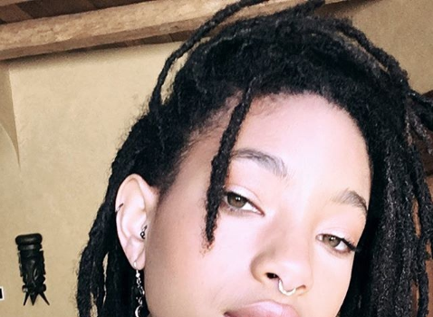 Willow Smith Confirms Interest In Polyamory & Bisexuality: “Having one partner is too constricting for me!”