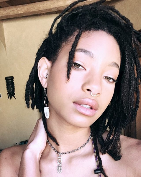 Willow Smith Confirms Interest In Polyamory & Bisexuality: “Having one partner is too constricting for me!”