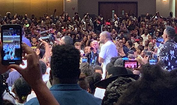 Kanye Brings His Sunday Service To Atlanta Mega Church [VIDEO]