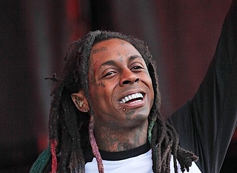 Lil Wayne May Face Charges After Heroin, Cocaine & Gold-Plated Gun Found In His Bag On Plane
