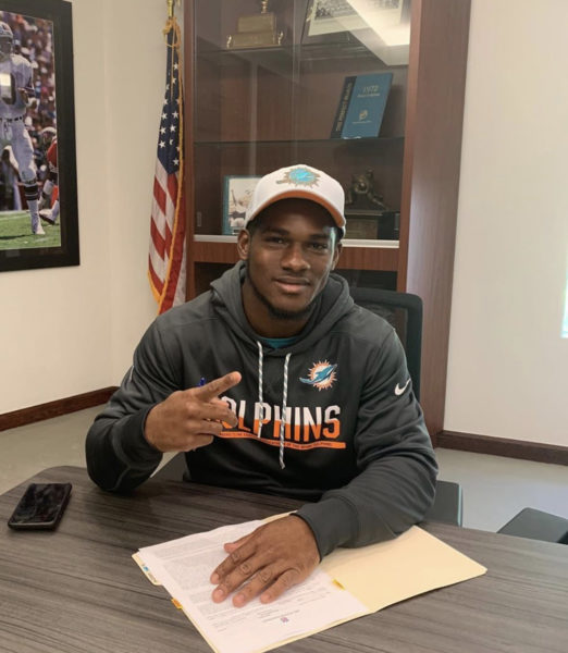 Miami Dolphins Cut Mark Walton Following Arrest For Allegedly