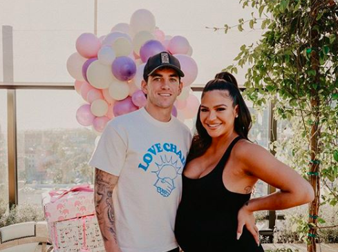Cassie & Husband Alex Fine Reportedly Welcomed Baby Girl Named Frankie!