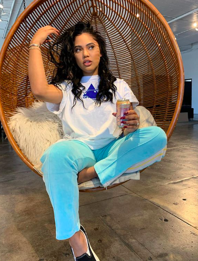 Ayesha Curry changes hair after drawing attention for blond look