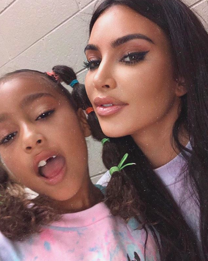 Kim Kardashian Denies Rumors She Bought Daughter JFK’s Blood Stained Shirt: “This Is Obviously Fake!” [Photo]