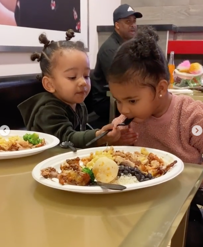 Kim Kardashian’s Daughter Chicago West Sweetly Feeds Khloe Kardashian’s Daughter True Thompson [Cousin Cuteness]