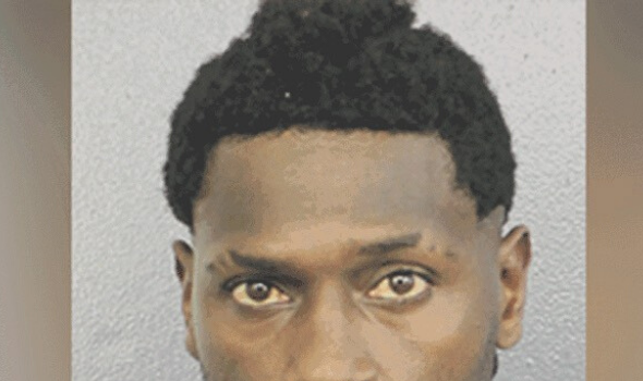 Antonio Brown Turns Himself In To Ft. Lauderdale Police Following Arrest Warrant