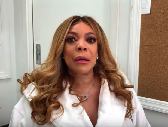 Wendy Williams Tells Gay Men: Stop Wearing Our Skirts & Heels, Gets Emotional While Apologizing