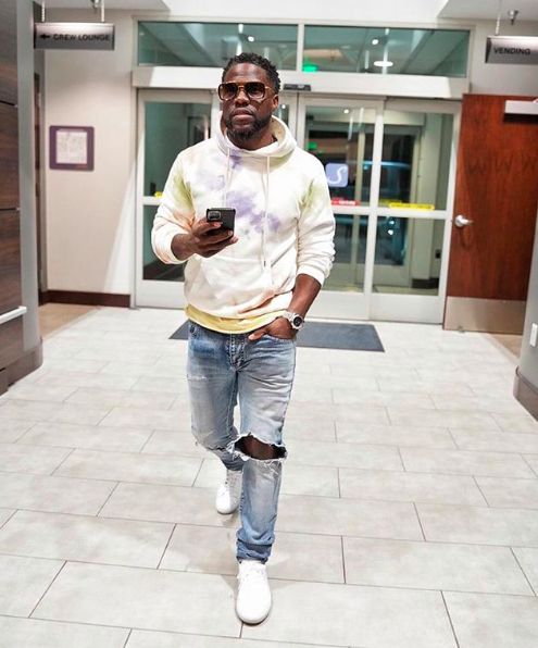Kevin Hart Shares Hilarious Story Of A Fan Trying To Take A Photo Without A Mask: I Jumped Back, Whoa!