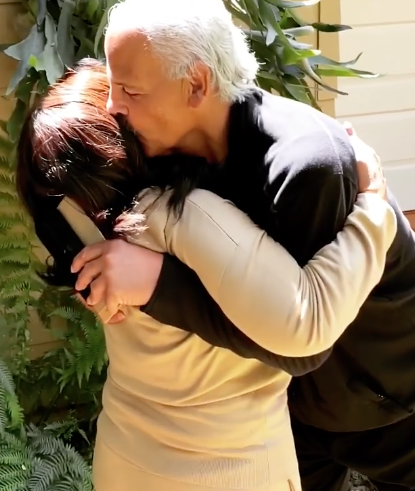 Oprah Reunites With Partner Stedman Graham After 14 Day Quarantine [VIDEO]