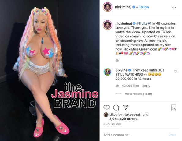 Nicki Minaj Flaunts Her Breasts While Asking Fans For Bra Advice