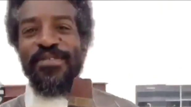 Andre 3000 Spotted Out With His Flute [VIDEO]
