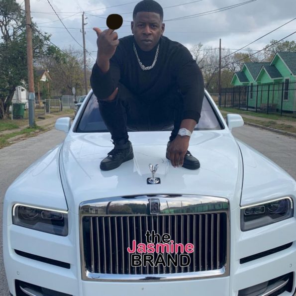 Louis Vuitton Black 'LV' Illusion Belt of Blac Youngsta in the   video Moneybagg Yo – Blac Money feat. Blac Youngsta (Official Music Video)