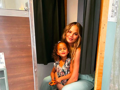 Chrissy Teigen Shares How Daughter Luna Paid Tribute To Baby Jack’s Ashes