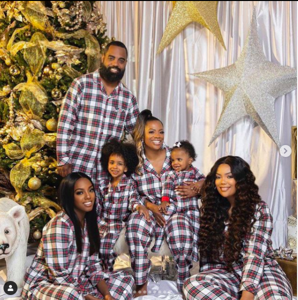 Mariah Carey Pjs ~ Celebrity Christmas Photos: Nicki Minaj, Mariah