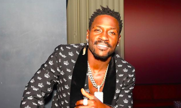 Free Agent NFL Player Antonio Brown Performs At Summer Smash Festival In Chicago
