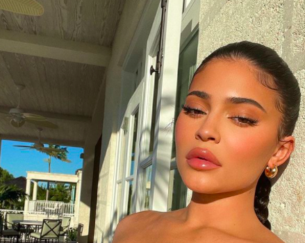 Kylie Jenner Filed Trademark For ‘Kylash’ To Expand Her Make Up Line