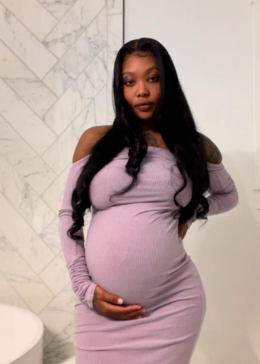 Summer Walker Shares She’s Looking For A White, Gay Male Assistant For $2K A Month + Drops Maternity Pics From Second Pregnancy