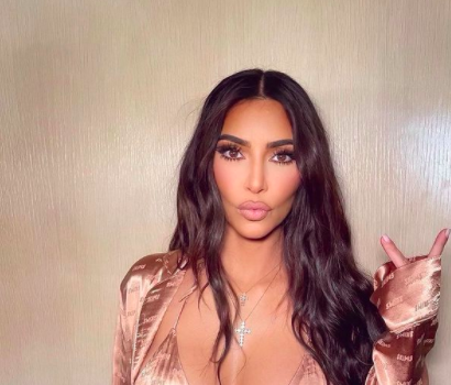 Kim Kardashian – I’m Temporarily Shutting Down KKW Beauty