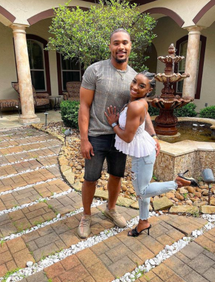 Simone Biles' Boyfriend, NFL Player Jonathan Owens, Had No Idea Who She Was  When They First Met - theJasmineBRAND