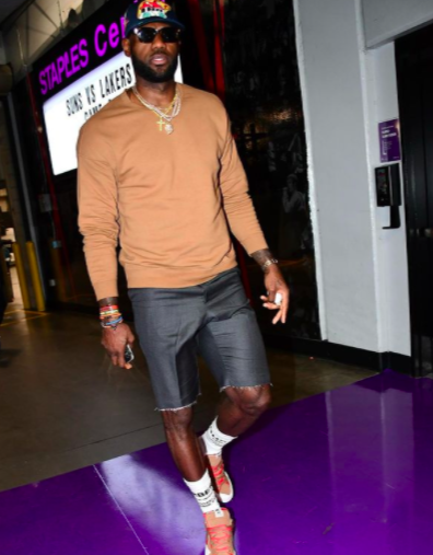 LeBron James Will Remain A Los Angeles Lakers Player For At Least Two More  Years After Agreeing To $97.1 Million Contract Extension