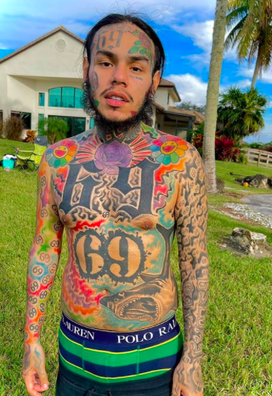 Tekashi 6ix9ine’s Cars & Other Items Seized From Florida Home By IRS Agents