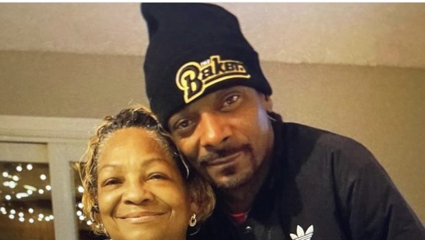 Snoop Dogg’s Mother Dies [Condolences]